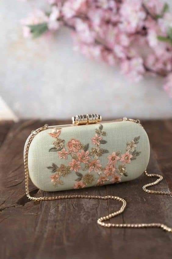LADIES PURSE